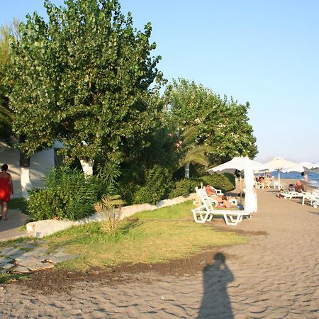 Posidonia Pension Амаринтос Екстериор снимка