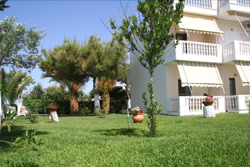 Posidonia Pension Амаринтос Екстериор снимка